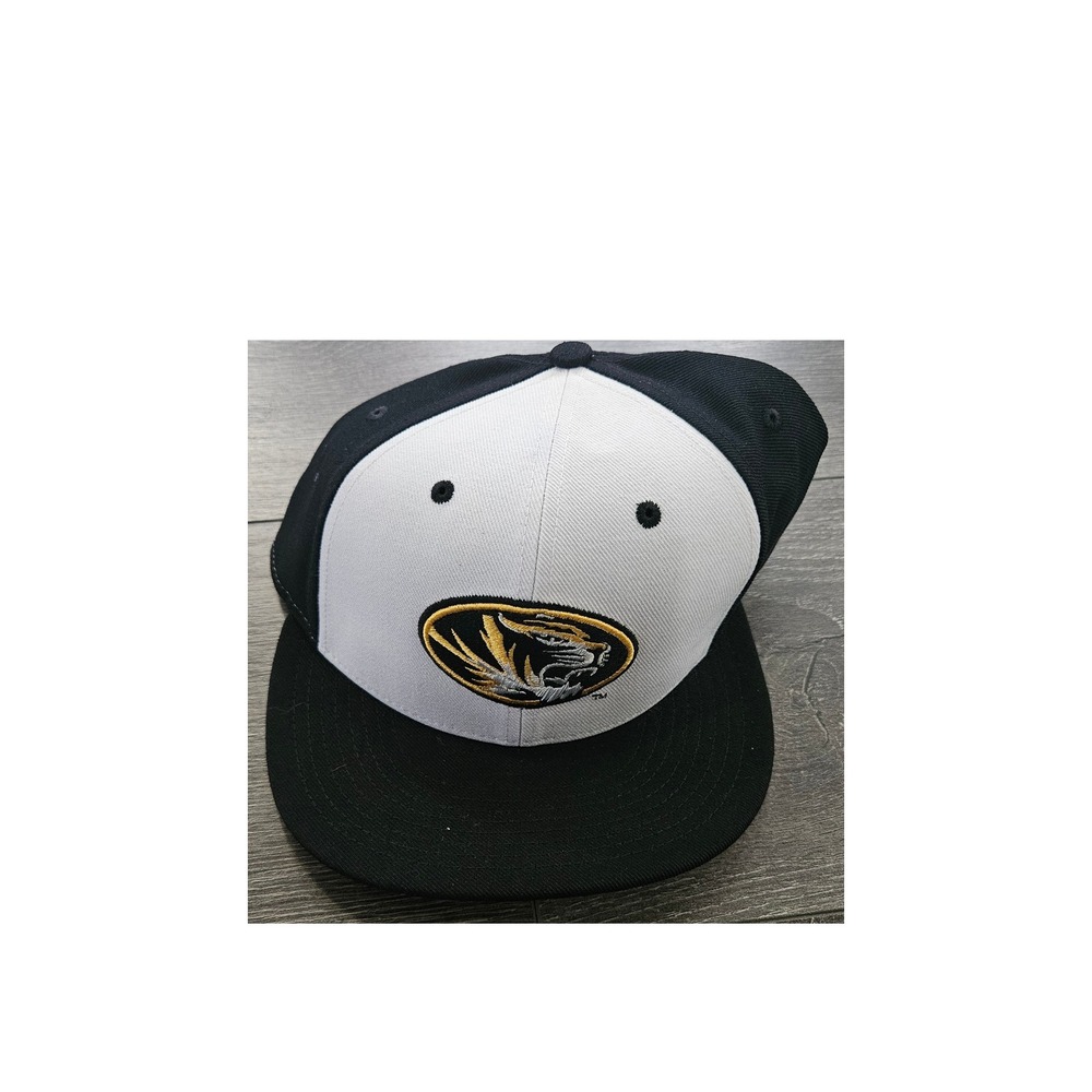 Nike Missouri Tigers NCAA True Fitted Hat Cap Size 7 3/4 Black‎ Gray DRI-FIT